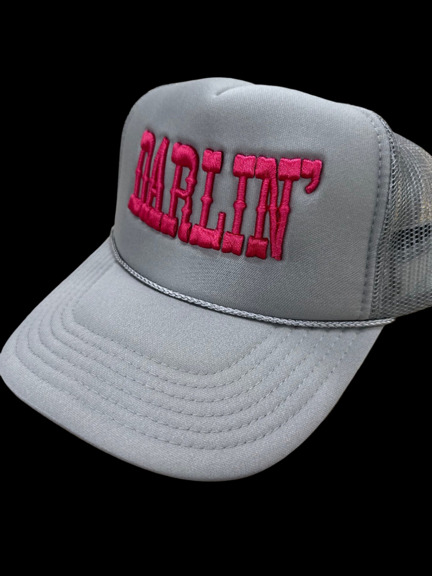 Darlin light grey trucker hat