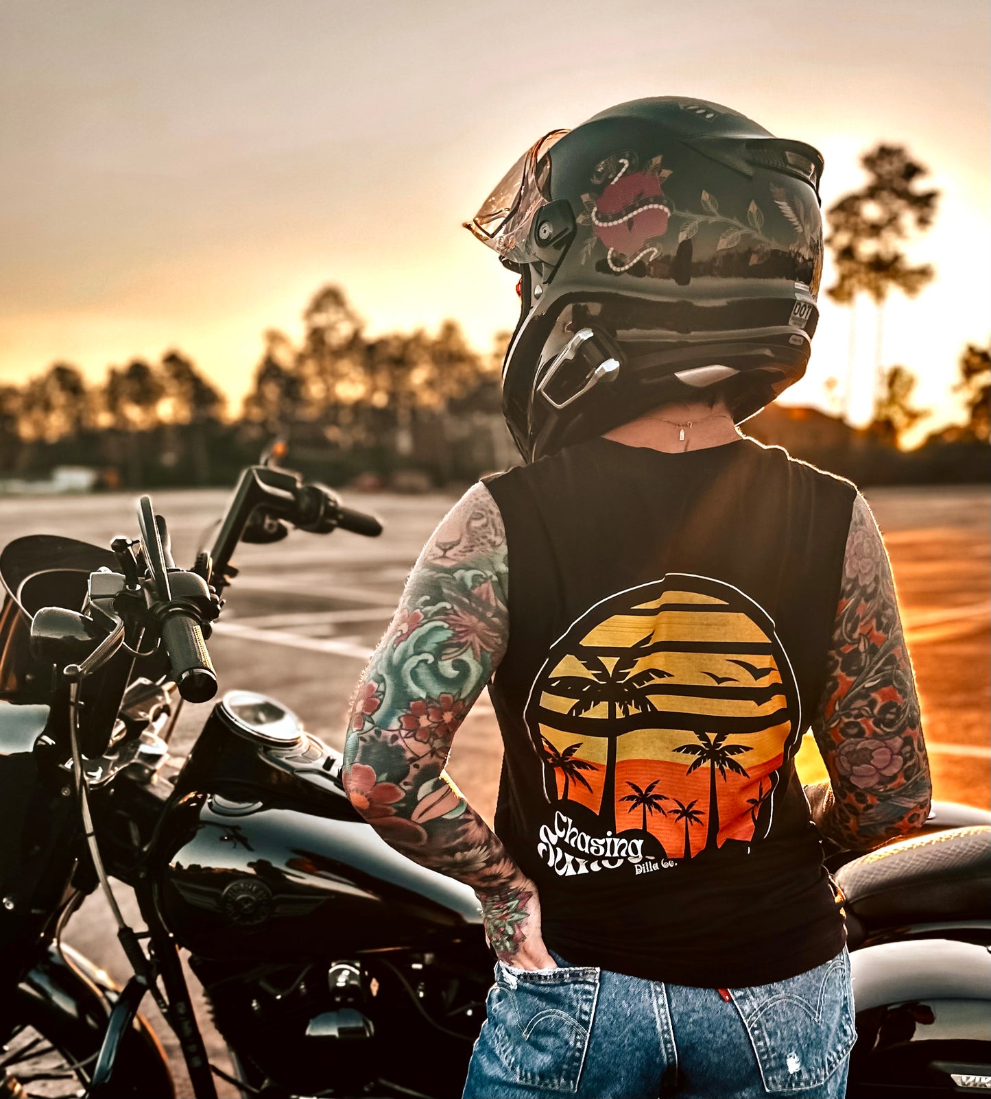 Camiseta sin mangas Chasing Sunsets